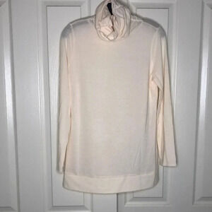 🌸NEW🌸 LISA RINNA Ruched Neck Turtle Neck